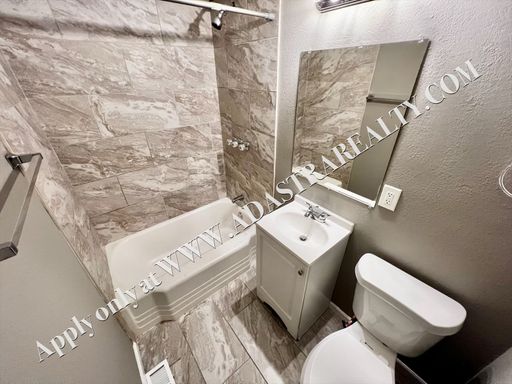 1019 1/2 S Glenwood Ave,, Independence, MO 64053