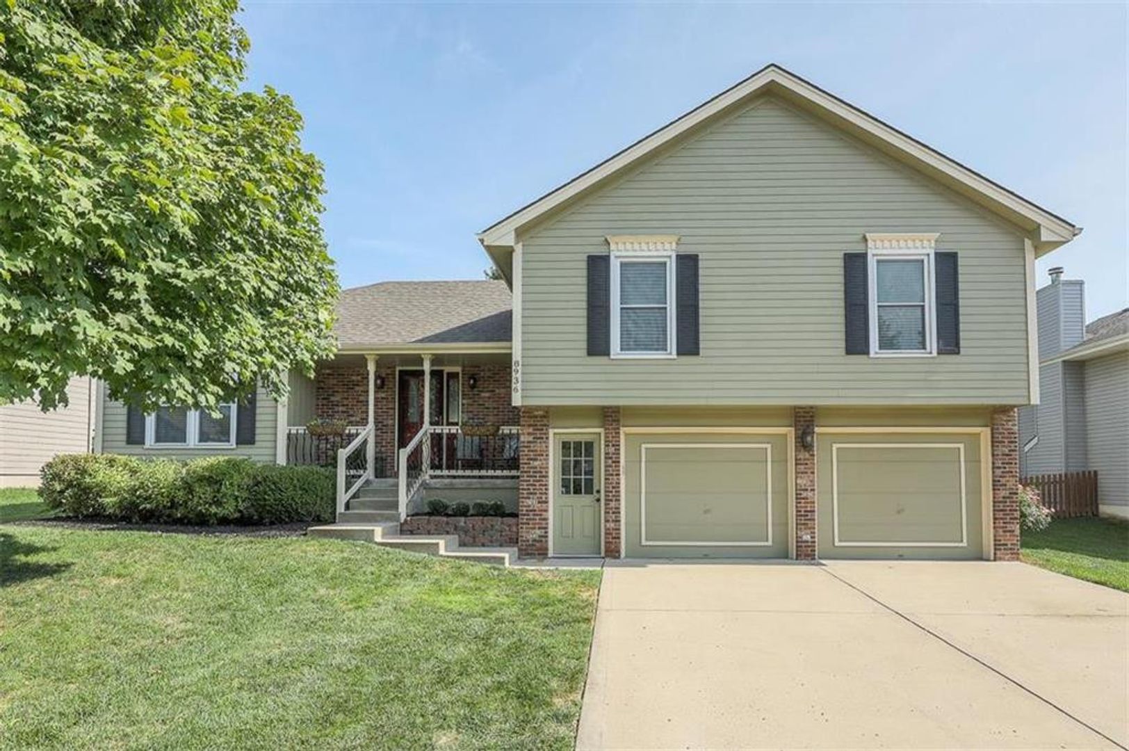 Kansas City House: 8936 NE 109th St,