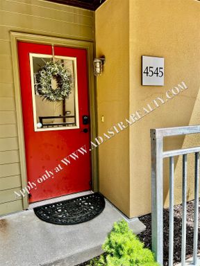 4545 Madison Ave,, Kansas City, MO 64111