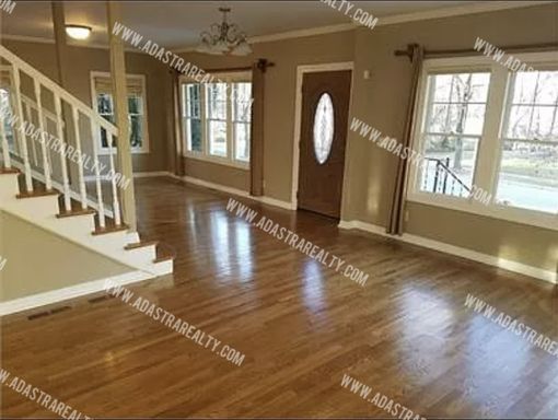 243 W 61st St,, Kansas City, MO 64113-1402
