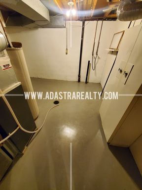 5327 E 100th St,, Kansas City, MO 64137