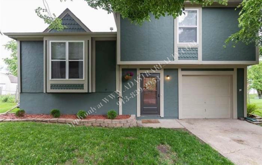 621 N Cedar St,, Gardner, KS 66030