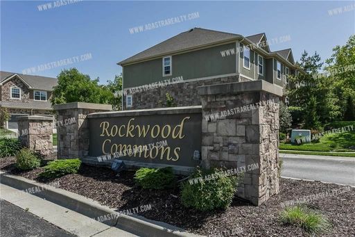 15852 Valley View Dr,, Overland Park, KS 66223