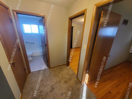 7903 Grandview St,, Overland Park, KS 66204-3303