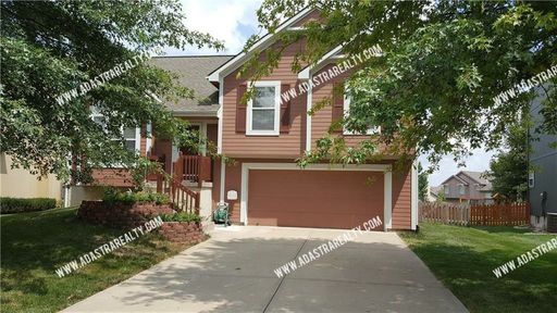 Gorgeous Olathe Home in South Hampton Subdivision-Available in SEPTEMBER!! – photo 1