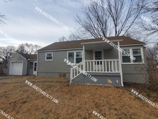 9366 E 64th Ter,, Raytown, MO 64133-4915