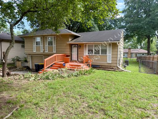 1005 E 117th St,, Kansas City, MO 64131-3847