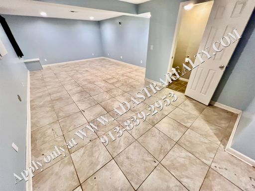 2141 SW Rambling Vine Rd,, Lee's Summit, MO 64082