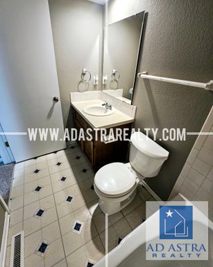 1316 E 123rd Ter,, Unit A, Olathe, KS 66061-3059