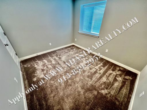 18013 Hauser St,, Overland Park, KS 66062