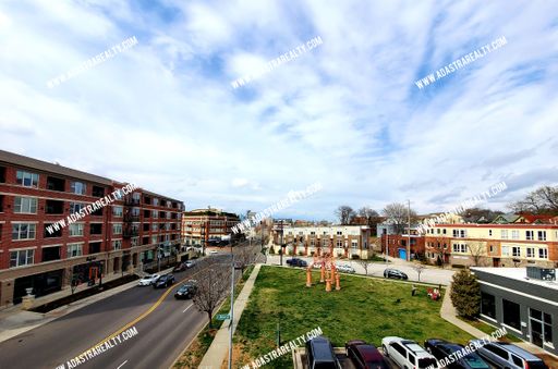 3001 Gillham Rd Apt 206,, Kansas City, MO 64108