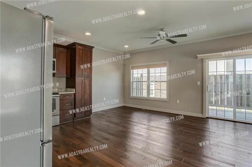 15852 Valley View Dr,, Overland Park, KS 66223
