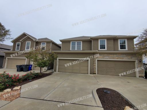 21782 W 123rd Ter,, Olathe, KS 66061-7628