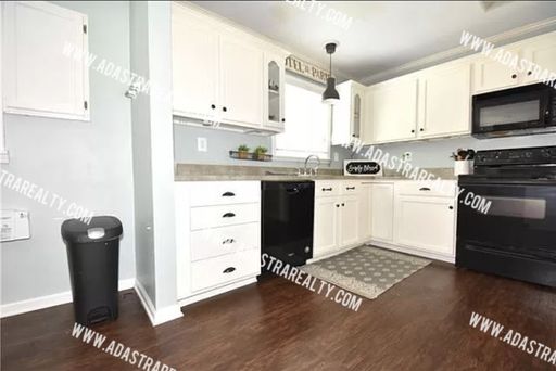 2227 W 78th St,, Prairie Village, KS 66208