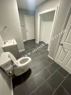 4904 NE 44th Ter,, Kansas City, MO 64117