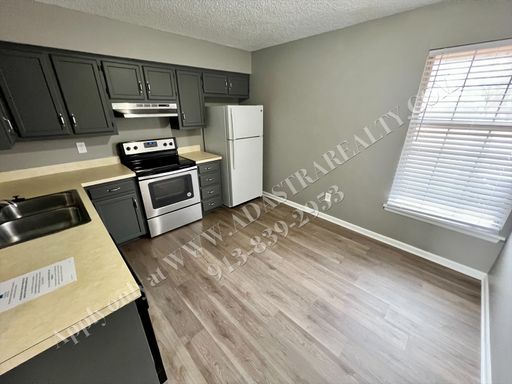 223 NW Barr Rd,, Unit A,, Grain Valley, MO 64029