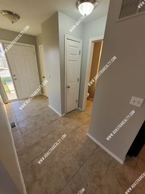 304 N 9th St,, Unit B, Louisburg, KS 66053