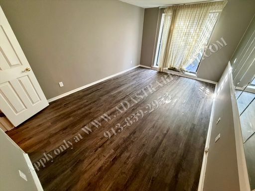 12708 W 110th Ter, , Overland Park, KS 66210