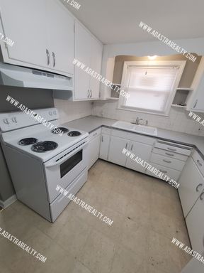 9366 E 64th Ter,, Raytown, MO 64133-4915