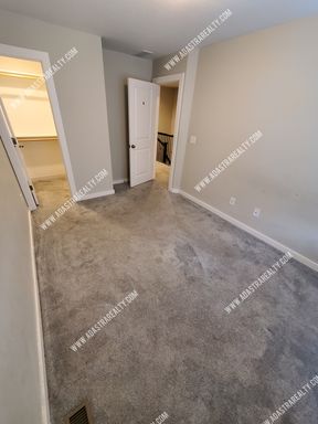 324 N 4th Ter,, Louisburg, KS 66053