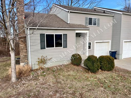 1924 E 97th St,, Kansas City, MO 64131