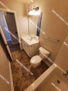 8318 N Spruce Ave,, Kansas City, MO 64119