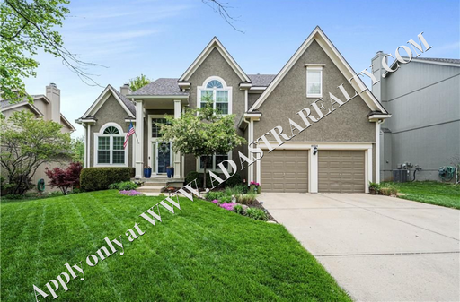 4904 157th St,, Overland Park, KS 66224