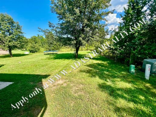 5205 Woodland Dr,, Shawnee, KS 66218-9044