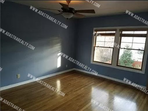 243 W 61st St,, Kansas City, MO 64113-1402