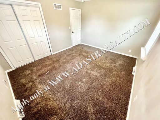 6044 Pflumm Rd,, Shawnee, KS 66216