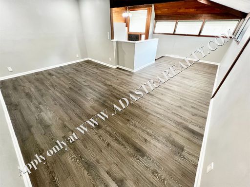 6044 Pflumm Rd,, Shawnee, KS 66216