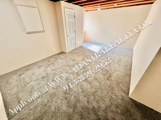 725 Woodson Ln,, Gardner, KS 66030