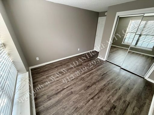 12708 W 110th Ter, , Overland Park, KS 66210