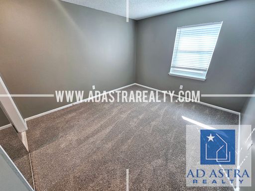 11807 Caenen St,, Overland Park, KS 66210
