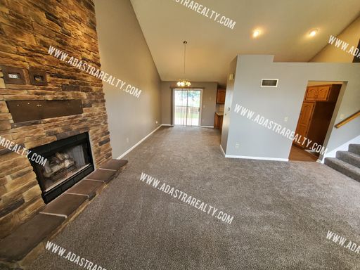 11006 W 76th St,, Shawnee, KS 66214-1268