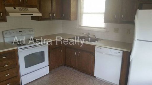 6136 Long Ave,, Shawnee, KS 66216-1824