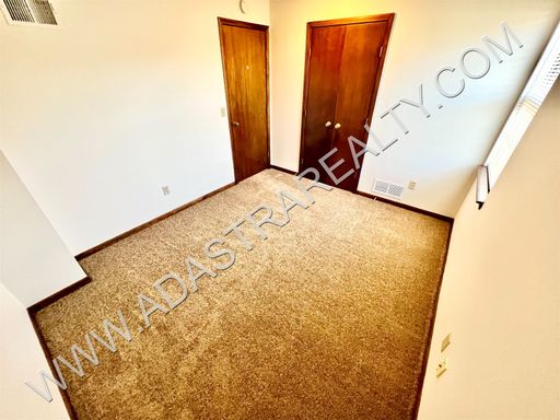14942 Riggs St,, Overland Park, KS 66223