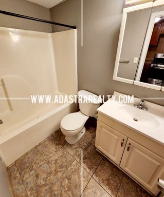227 E Main St,, Unit 6,, Gardner, KS 66030