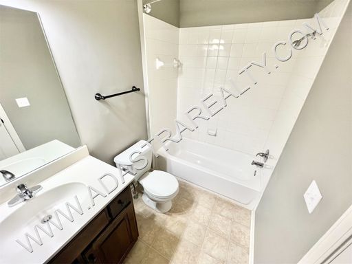 21840 W 123rd Ter,, Olathe, KS 66061