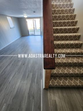 9415 Ballentine St,, Overland Park, KS 66214-1812