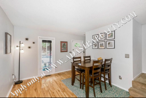 2715 Holmes St,, Kansas City, MO 64109