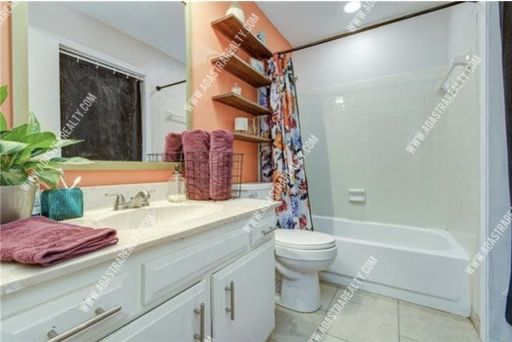 2900 SE 6th St,, Blue Springs, MO 64014
