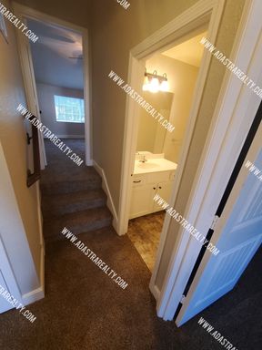 8318 N Spruce Ave,, Kansas City, MO 64119