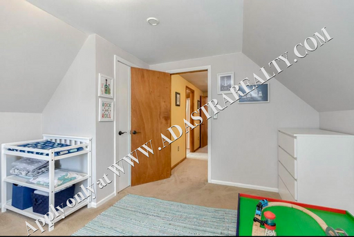 2715 Holmes St,, Kansas City, MO 64109