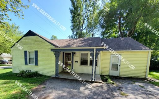 11121 E 56th Ter,, Raytown, MO 64133-2924