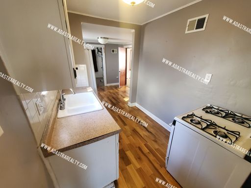 100 W 80th St,, Kansas City, MO 64114-2312