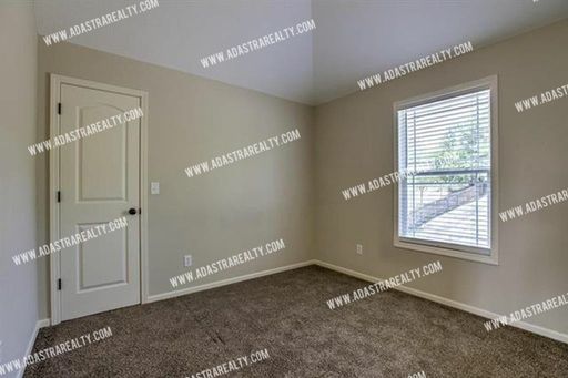 10580 S Millstone Dr,, Olathe, KS 66061-9104