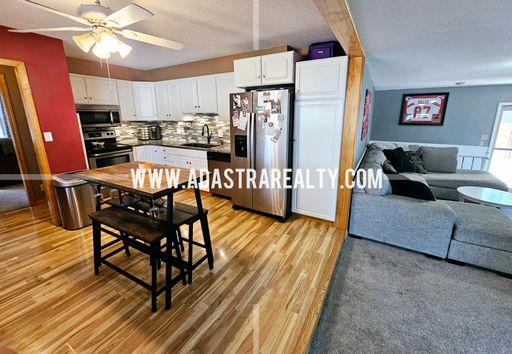227 S Walnut St,, Olathe, KS 66061
