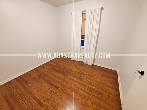 9709 Eby St,, Overland Park, KS 66212