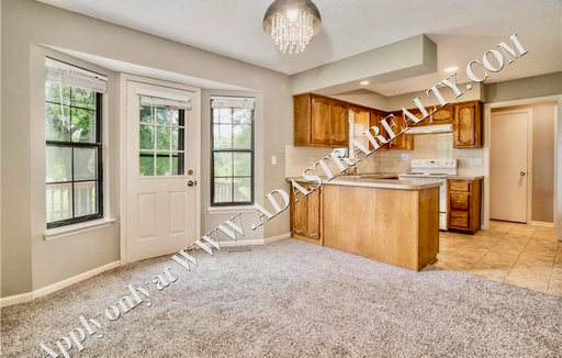10620 W 115th St, , Overland Park, KS 66210